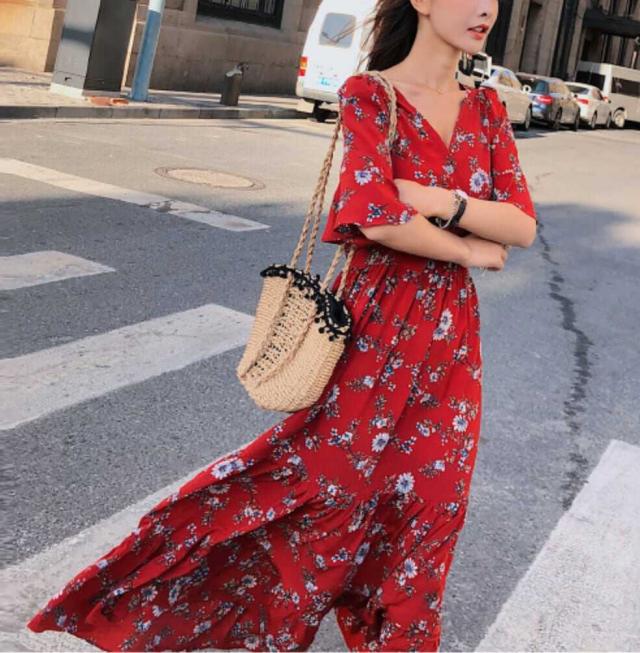 ワンピース 上着 人気 おすすめ おしゃれ お洒落 激安 安い 送料無料 プチプラ 半袖 Vネック ふわふわ ふんわり オーバーサイズ 柄 花柄 コットン 綿 プリント 着痩せ 体型カバー 可愛いの通販は