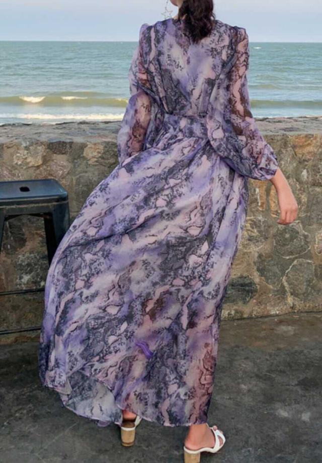 ワンピース 上着 人気 おすすめ おしゃれ お洒落 激安 安い 送料無料 プチプラ 長袖 ロング Vネック ウエスト マキシ ロングスカート フレア 柄 透け プリント リボン 春 スプリング サマー