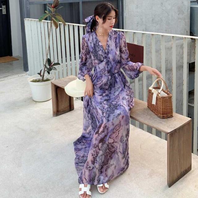 ワンピース 上着 人気 おすすめ おしゃれ お洒落 激安 安い 送料無料 プチプラ 長袖 ロング Vネック ウエスト マキシ ロングスカート フレア 柄 透け プリント リボン 春 スプリング サマー