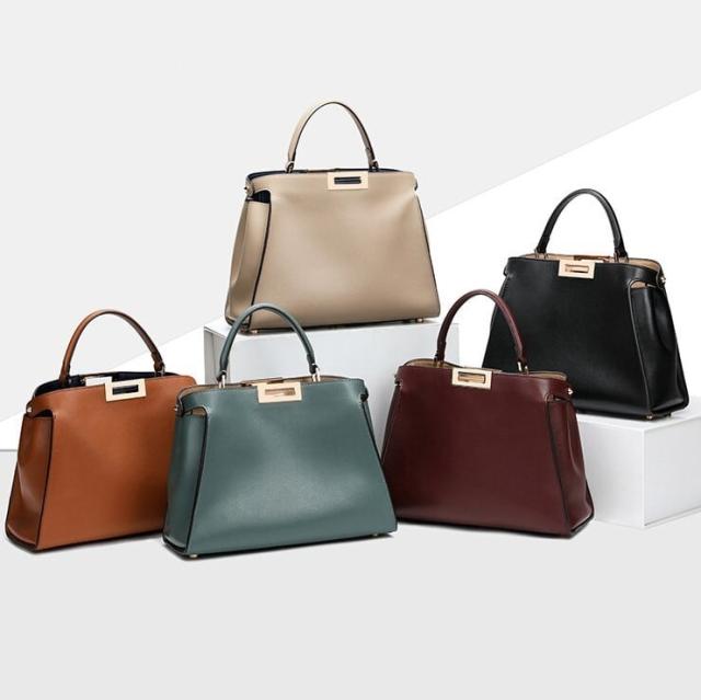 鞄 レディースバッグ ショルダーバッグ ハンドバッグ 通勤バッグ 肩がけ 斜め掛け 軽量 軽い ショルダー 使いやすい 可愛い かわいい 韓国 かっこいい カジュアル きれいめ シンプルの通販は