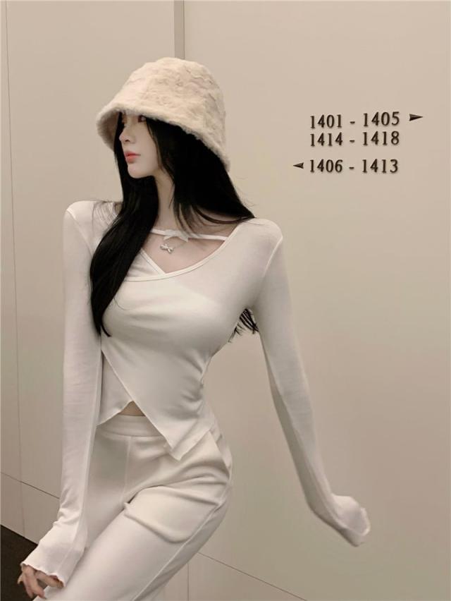 トップス Tシャツ カットソー 白トップス 袖あり 長袖 Vネック