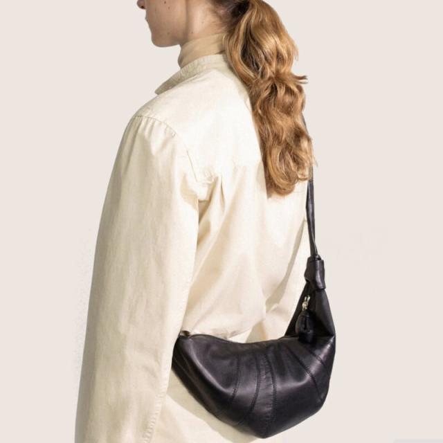 バッグ 鞄 レディースバッグ ショルダーバッグ 肩がけバック 斜めがけ かわいい 大人可愛い シンプル カジュアル おしゃれ こなれ感 ラフ 無地 10代 20代 30代 40代 レディース デート