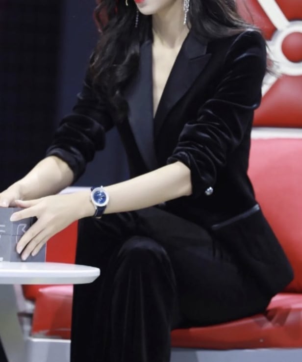 セットアップ ジャケット 上着 スーツ ロング丈 袖あり ベロア ベルベット 長袖 スラックス フレア センタープレス スリム タイト 上下セット 2点セット ツーピース かわいい 大人可愛い