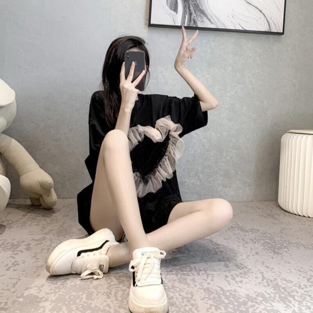 トップス Tシャツ カットソー 袖あり 半袖 クルーネック チュール ハートフリル ビッグシルエット オーバーサイズ  かわいい 大人可愛い きれいめ シンプル カジュアル おしゃれ 無地 春 夏の通販は