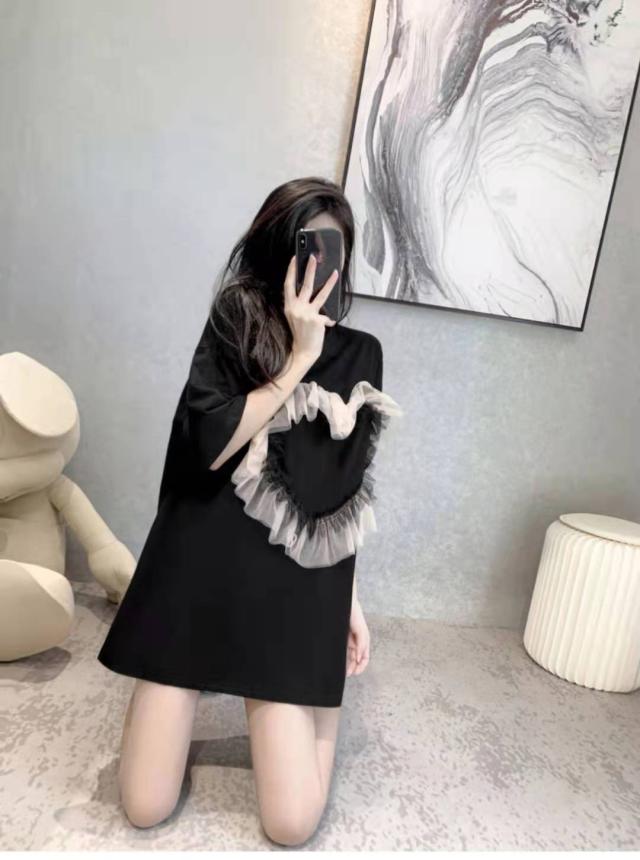 トップス Tシャツ カットソー 袖あり 半袖 クルーネック チュール ハートフリル ビッグシルエット オーバーサイズ  かわいい 大人可愛い きれいめ シンプル カジュアル おしゃれ 無地 春 夏の通販は