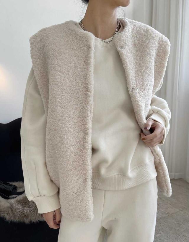 トップス ジレ ベスト 袖なし Vネック もこもこ クルーネック ノースリーブ かわいい 大人可愛い きれいめ シンプル カジュアル 大人 おしゃれ お洒落 無地 春 夏 秋 10代 20代 30代 40代 トップス ジレ ベスト 袖なし Vネック もこもこ クルーネック