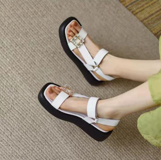 シューズ 靴 厚底 サンダル 3.5cm ヒール スポーツサンダル スクエアビジュー 無地 プラットホーム スポーティ かわいい 大人可愛い きれいめ シンプル カジュアル 大人 おしゃれ お洒落