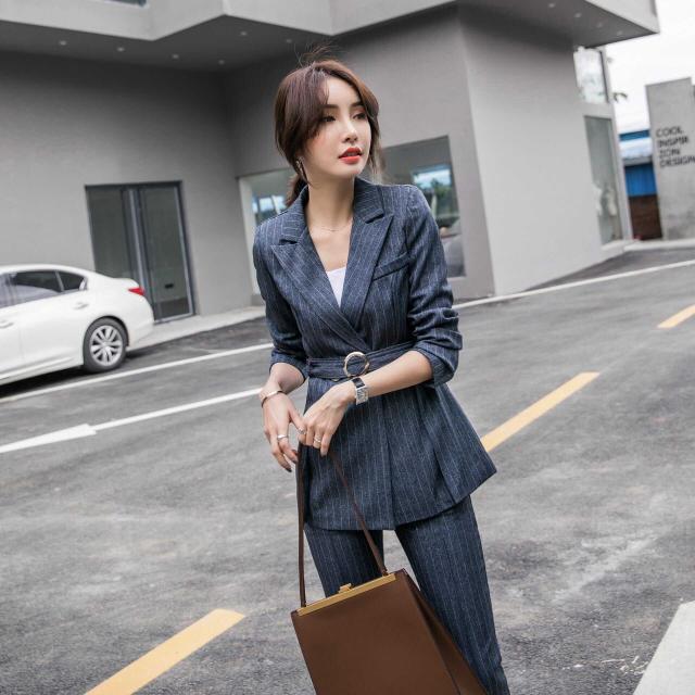 トップス パンツ アウター デート 袖あり 長袖 Uネック 襟なし フレア セミフレア スリム タイト 細身 ストレート ワイド スマート かわいい 大人可愛い きれいめ シンプル カジュアル 大人_1