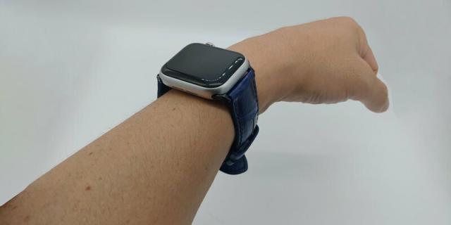 クロコダイル　アップルウォッチバンド　クロコ　ワニ革　時計ベルト　紺　ネイビー_1