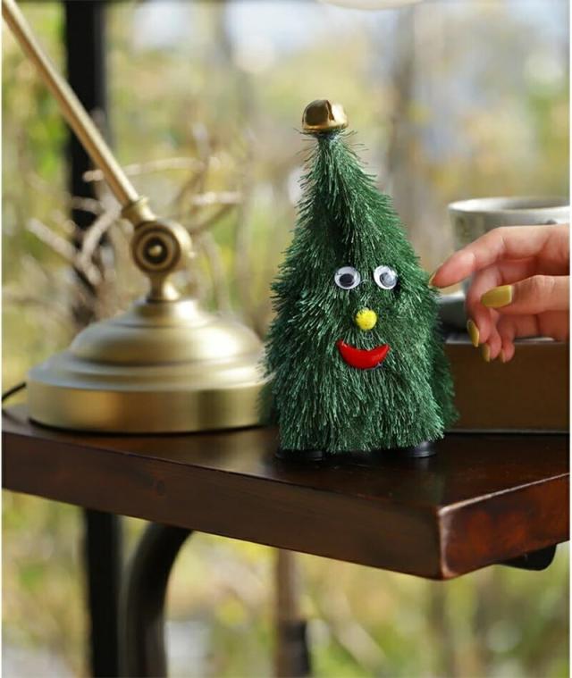 ダンシングクリスマスツリー ウォーキングツリー かわいい 人形 動く