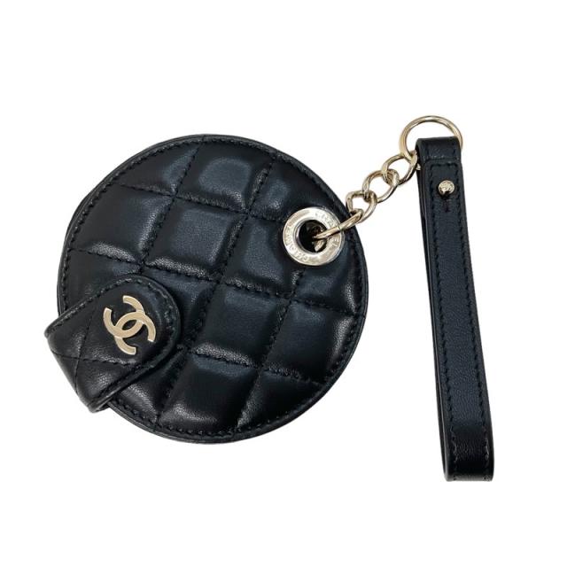 会員様限定 お買い得商品 LOUIS M01358（マイクロ スター ハート チャーム VUITTON アクセサリー