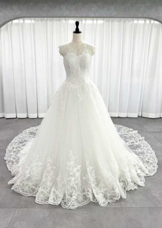 YNS WEDDING Aライン ウェディングドレス ホワイト 白 ファースト