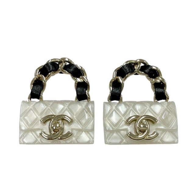 シャネル CHANEL ピアス ゴールド ホワイト ブラック ココマーク マトラッセ