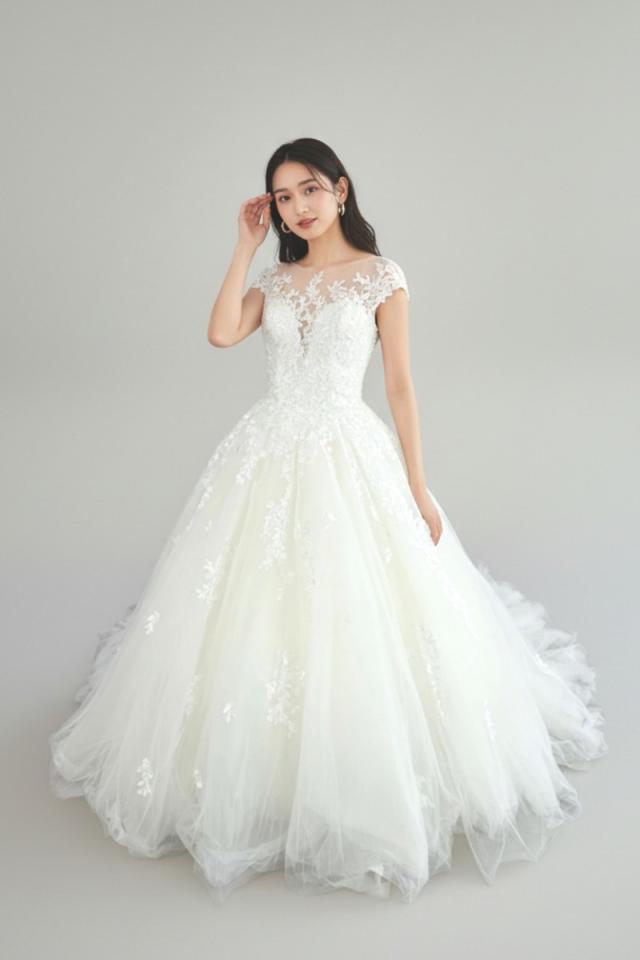 プロノビアス PRONOVIAS Barbara バーバラ プリンセスライン ウェディングドレス ホワイト 白 ファーストオーナー チュールの通販は 142,615円