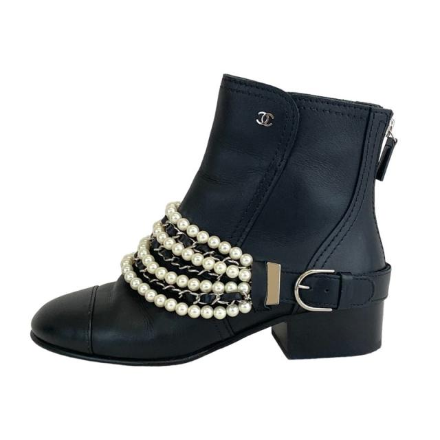 【美品】シャネル ブラックレザー ブーツ　チェーン 38【Hana】 CHANEL - シャネル CHANEL ブーツの通販 by KOMEHYO ONLINE