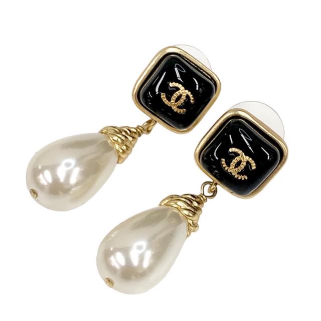 Chanel シャネル ロゴ入りスクエアピアス片耳のみ