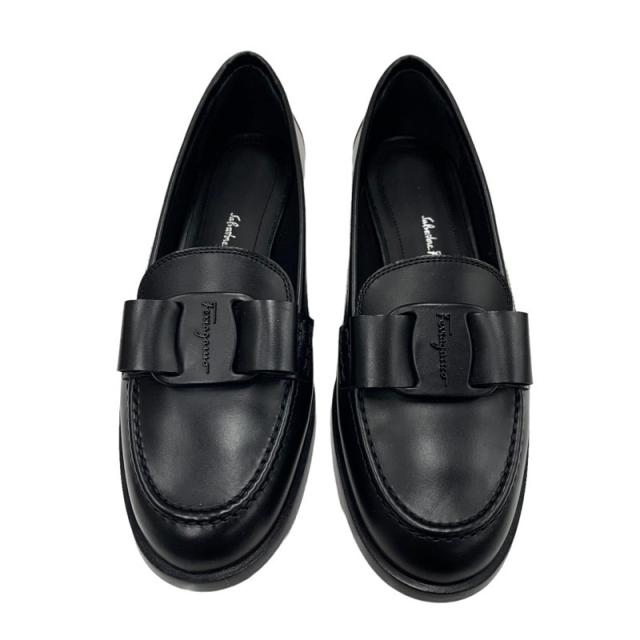 フェラガモ FERRAGAMO VIVALDO ローファー 革靴 靴 シューズ レザー ブラック 黒 未使用 フラットシューズ リボン フェラガモ FERRAGAMO VIVALDO ローファー 革靴 靴 シューズ レザー