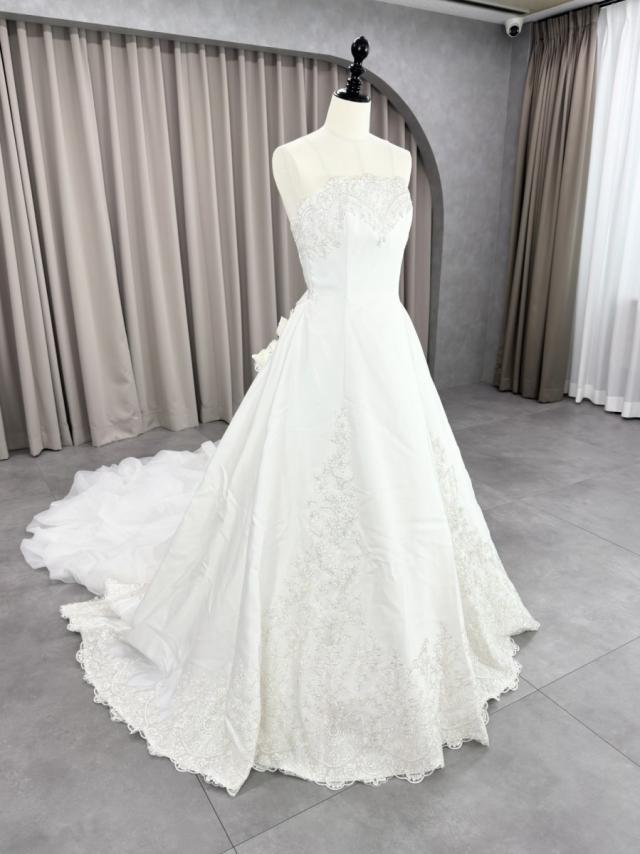 Vieux Paris ウェディングドレス ホワイト Vieux Paris”オリジナルコレクション＃1~上質な素材でシンプル