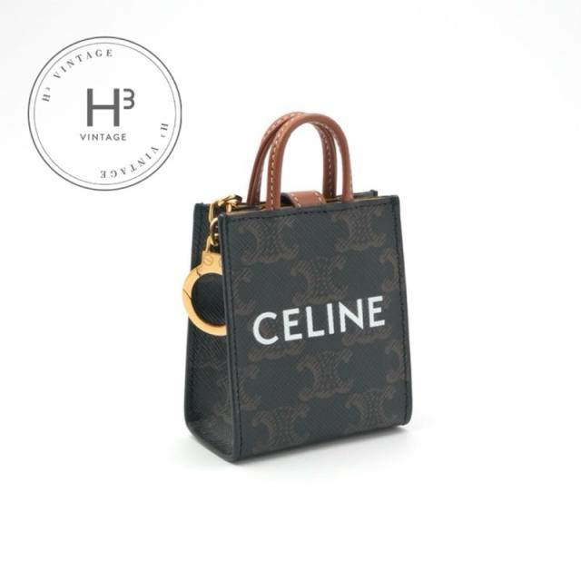 セリーヌ CELINE チャーム ブラウン ホワイト ゴールド トリオンフキャンバス ロゴ マイクロ バーティカル カバ