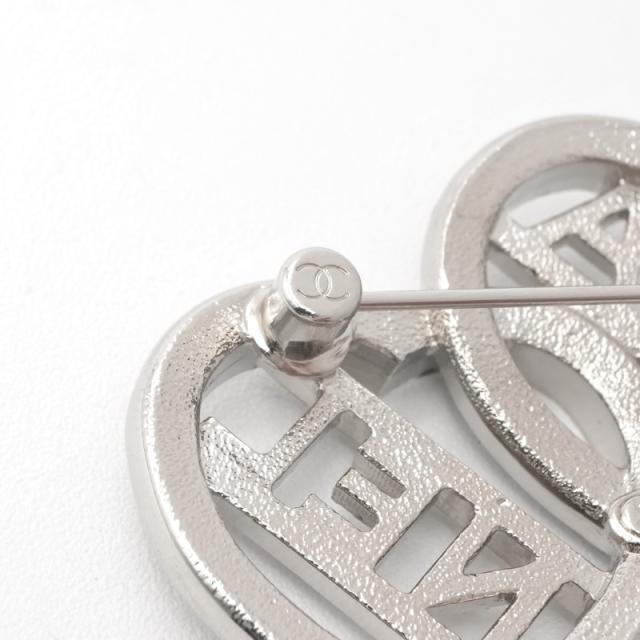シャネル CHANEL ブローチ コサージュ シルバー ロゴ ラインストーン 