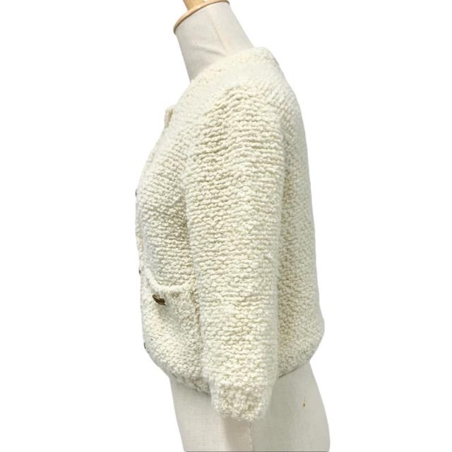 プラダ PRADA トップス ホワイト ゴールド ブークレモヘア カーディガン ロゴ ニットの通販は プラダ PRADA トップス ホワイト ゴールド ブークレモヘア カーディガン ロゴ ニットの通販は