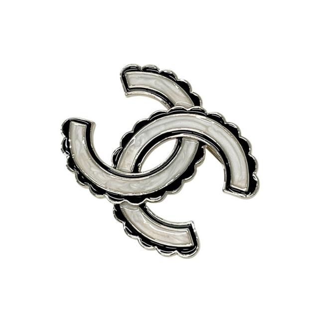 シャネル CHANEL ブローチ コサージュ ゴールド ホワイト ブラック  