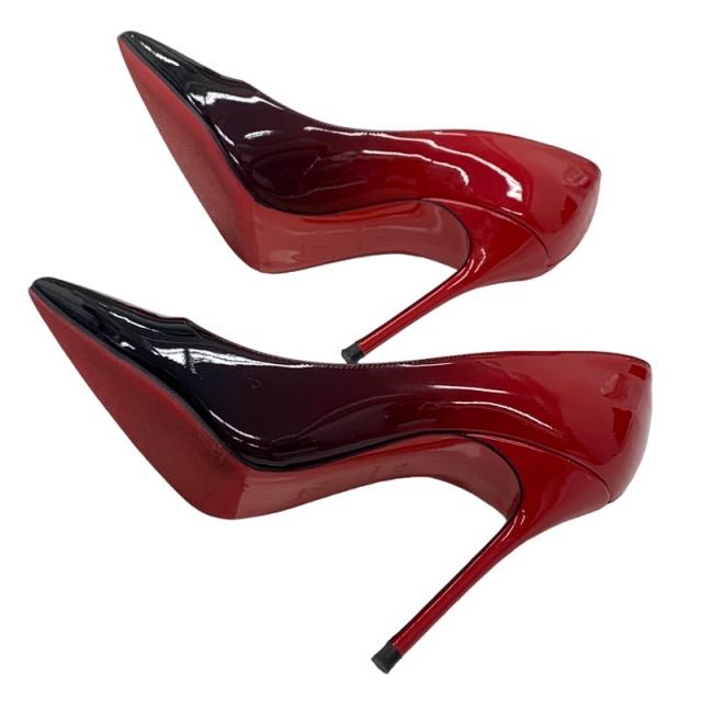 クリスチャンルブタン Christian Louboutin パンプス 靴