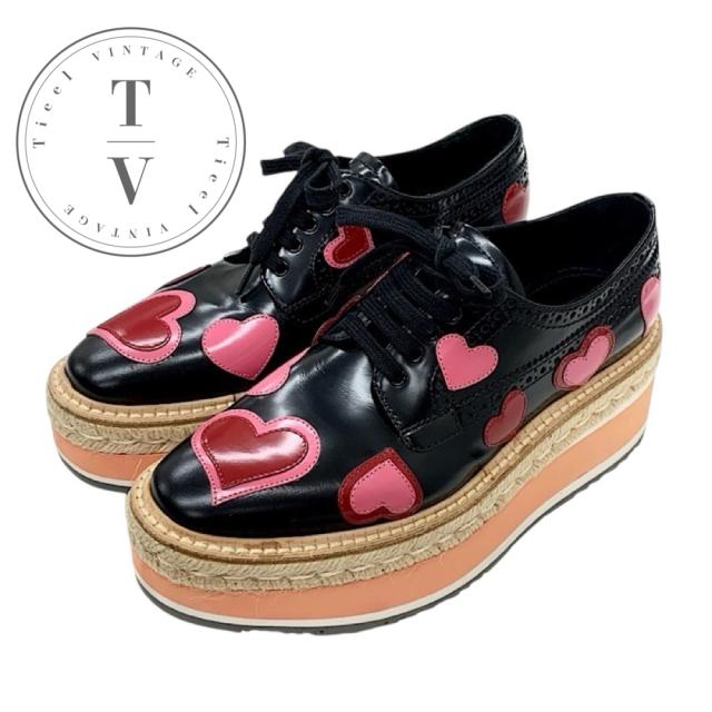 プラダPRADAフラットシューズ 箱付き未使用級 PRADA プラダ ハート総柄