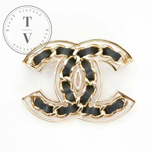 CHANEL シャネル ブローチ・コサージュ ゴールド 4500125A0123 CHANEL シャネル ブローチ・コサージュ - ゴールド