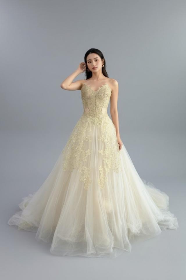 ヴェラウォン VERA WANG BRIDE Anne.A Aライン ウェディングドレス ベージュ ファーストオーナー チュール ベアトップ 刺繍