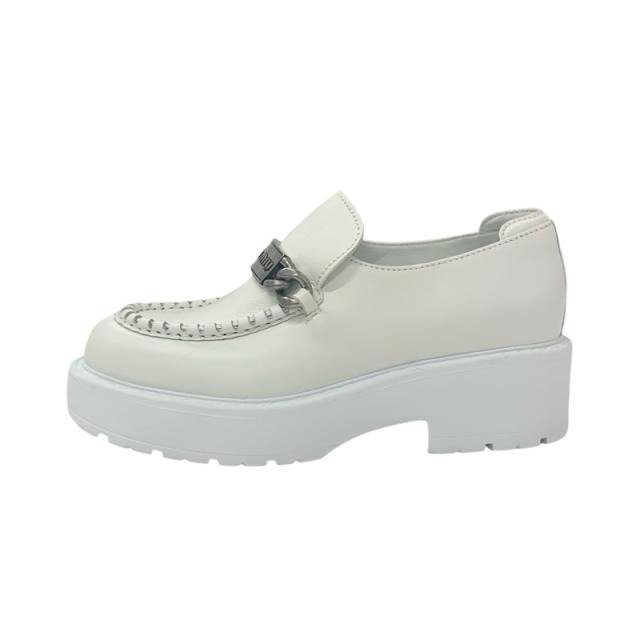 【美品】miumiu 厚底ローファー ホワイト ミュウミュウ MIUMIU ローファー 革靴 靴 シューズ レザー ホワイト 白