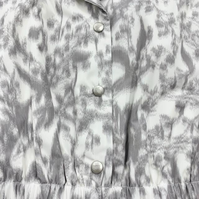 クリスチャンディオール CHRISTIAN DIOR ワンピース ホワイト グレー キッズ 半袖 ロゴ フレアドレス_3