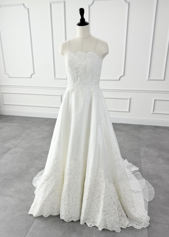 リソルロイヤル Resoll  Aライン ウェディングドレス オフホワイト ファーストオーナー 2way 刺繍