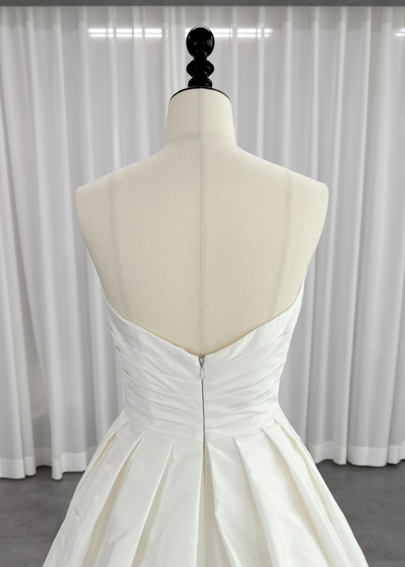 プロノビアス PRONOVIAS haver Aライン ウェディングドレス ホワイト