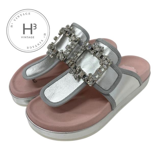 ロジェヴィヴィエ Roger Vivier サンダル 靴 シューズ レザー シルバー ピンク ストラスバックル ビジュー トングサンダル