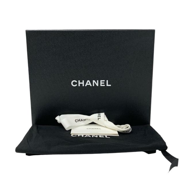 シャネル CHANEL サンダル 靴 シューズ パテント ホワイト ゴールド マトラッセ ココマーク ターンロック ストラップ