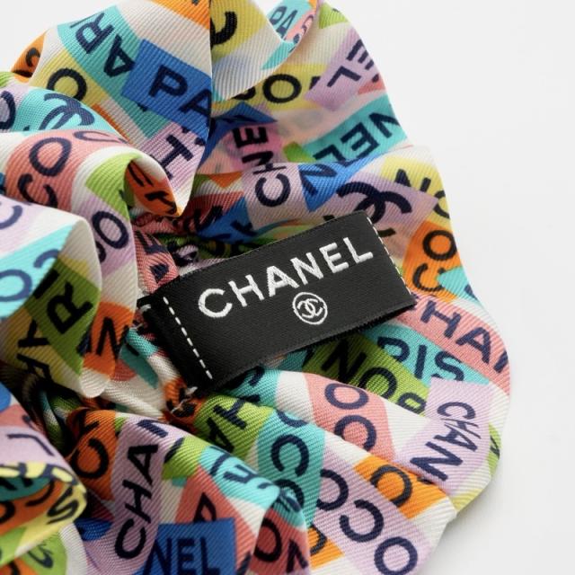 シャネル ココマーク ロゴ リボン シルク シュシュ ヘアゴム マルチカラー シャネル CHANEL ヘアアクセサリー シルク マルチカラー ココ