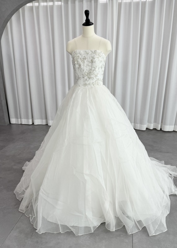 アウラノーヴァ AULANOVA Aライン ウェディングドレス ホワイト