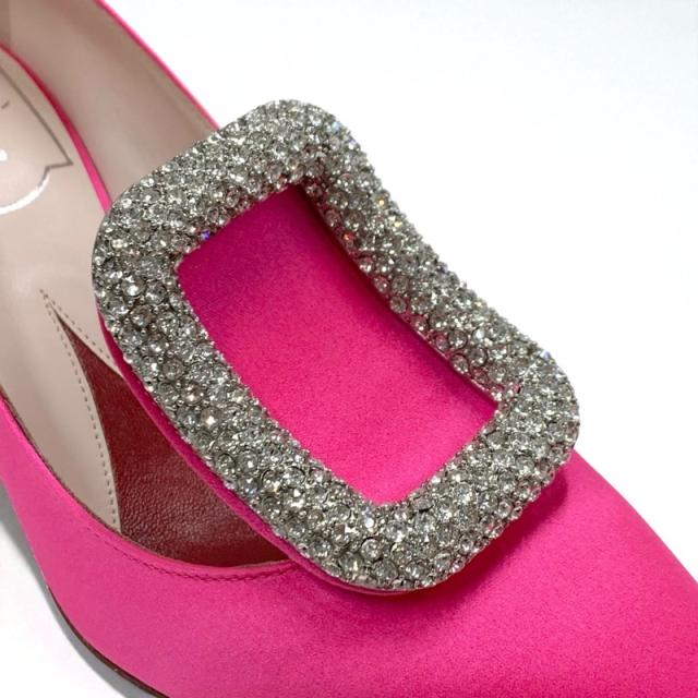 ロジェヴィヴィエ Roger Vivier パンプス 靴 シューズ サテン ピンク