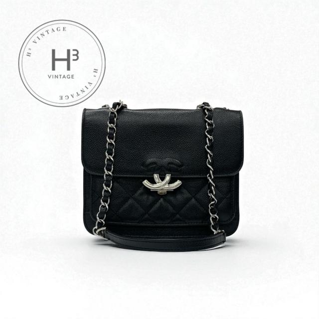 シャネル CHANEL バッグ ショルダーバッグ キャビアスキン ブラック 黒 シルバー マトラッセ ハーフココマーク シングルフラップ