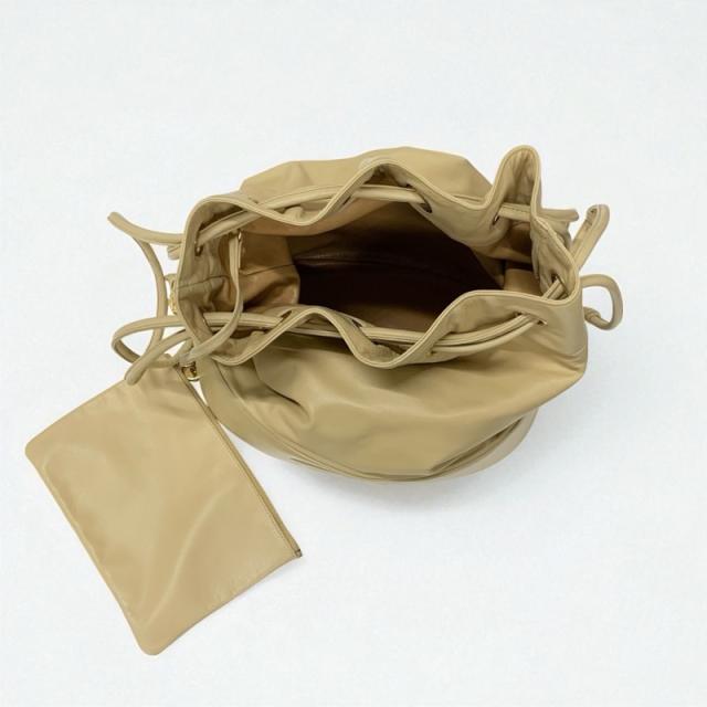 シャネル CHANEL バッグ ショルダーバッグ ラムスキン ベージュ