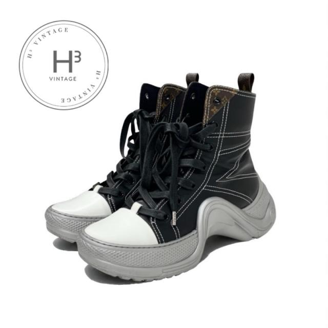 ルイヴィトン LOUIS VUITTON アークライトライン モノグラム スニーカー 靴 シューズ レザー ブラック ホワイト シルバー ハイカット