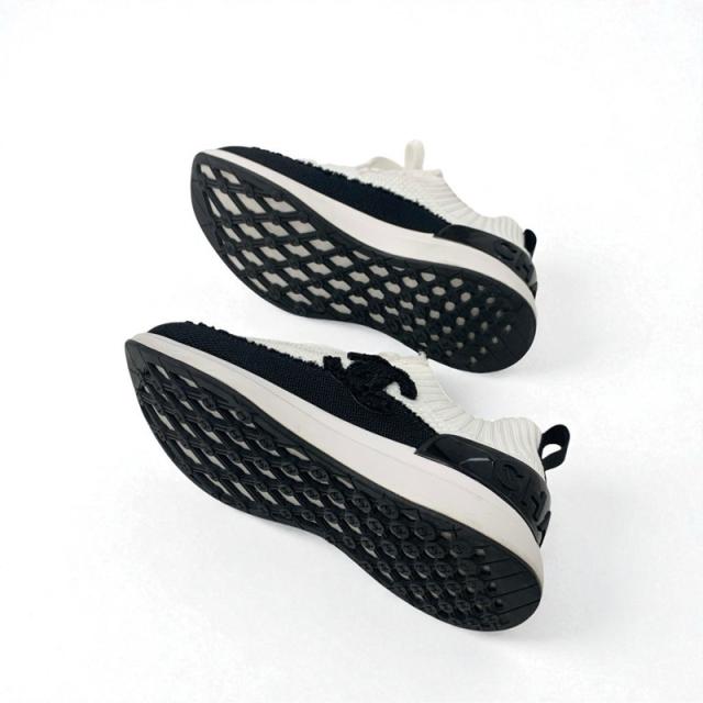 シャネル CHANEL スニーカー 靴 シューズ ニット ホワイト ブラック 白