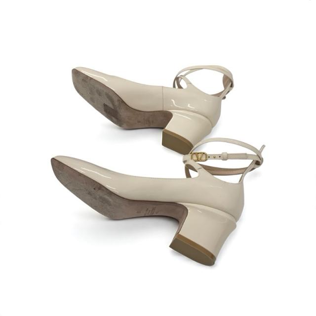 ヴァレンティノ VALENTINO パンプス 靴 シューズ パテント アイボリー ゴールド Vロゴ アンクルストラップ ヴァレンティノ VALENTINO パンプス 靴 シューズ パテント アイボリー