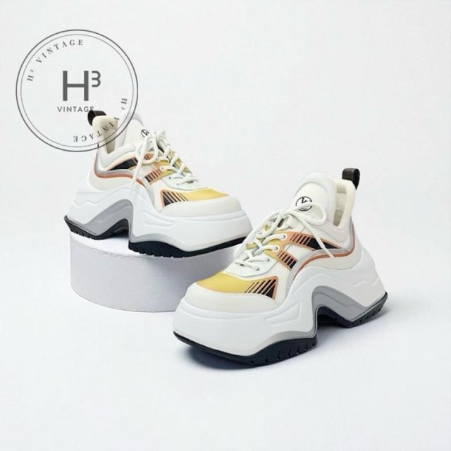 ルイヴィトン LOUIS VUITTON アークライト2.0 モノグラム スニーカー 靴 シューズ レザー ファブリック ホワイト 未使用 LVロゴ メッシュ