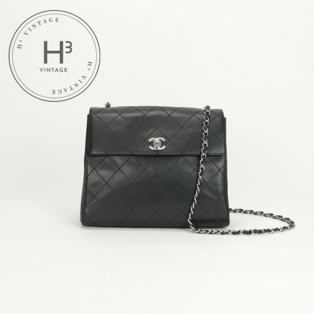 シャネル CHANEL マトラッセ バッグ ショルダーバッグ ラムスキン ブラック black 黒 シルバー金具 チェーンショルダーバッグ