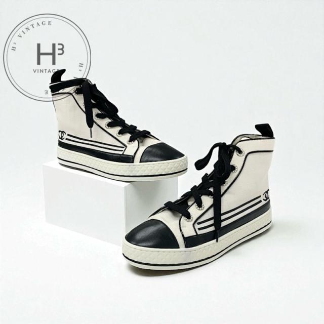 シャネル CHANEL スニーカー 靴 シューズ キャンバス レザー フェイクパール ブラック ホワイト ココマーク パール