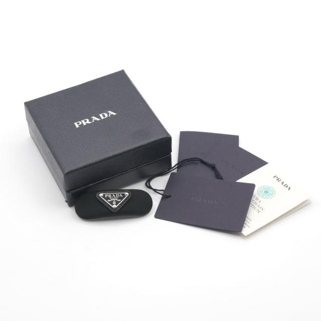 プラダ PRADA ヘアアクセサリー ブラック シルバー トライアングルロゴ Re-Nylon ヘアクリップ バレッタ_6
