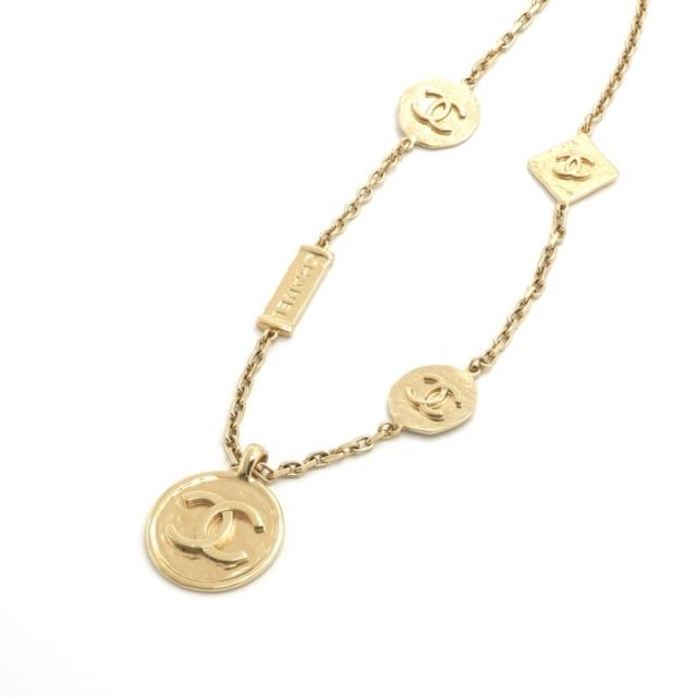 シャネル CHANEL ネックレス ペンダント チョーカー ゴールド ココマーク ロゴ プレート 24AW_2