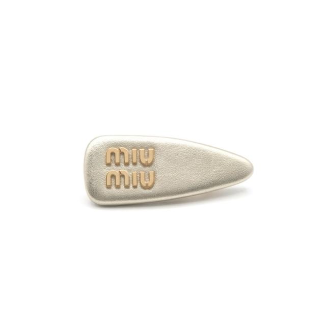 ミュウミュウ MIUMIU ヘアアクセサリー ゴールド ロゴ レザー ヘアクリップ バレッタ_1